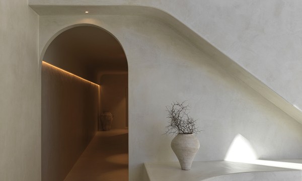 The minimalist lobby space at Sculpt, where lines and texture are highlighted by the natural light.