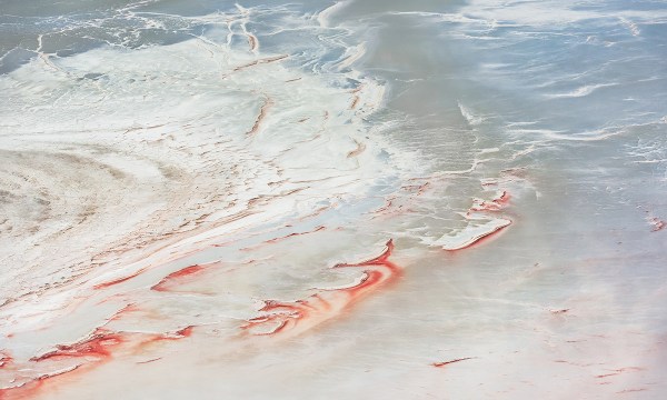 An aerial view of Kati Thanda-Lake Eyre. 
Photograph David Dahlenburg.
