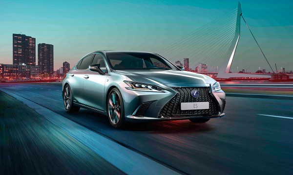 Thumbnail for Lexus ES 300h: Electrifying luxury